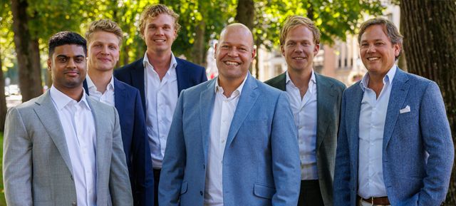 Header image Summetric Capital